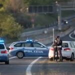 Fermato per guida in stato di ebbrezza polacco chiede aiuto ad amico italiano con patente indiana irregolare. Entrambi a piedi a denunciati