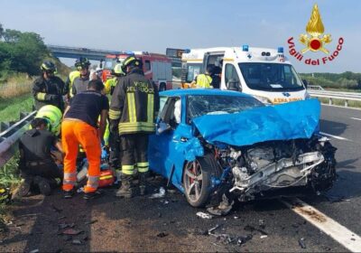 Vercelli, grave incidente sulla A26 direzione Genova: traffico bloccato per 45 minuti