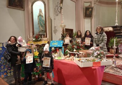 Valcerrina, J amis en festa premiano le scuole della Valcerrina a Vallegioliti per Santo Stefano