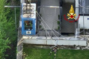 Varallo, la funivia si ferma ma niente paura: era solo una prova tecnica