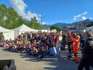 Avigliana, tanti studenti al campo scuola della protezione civile
