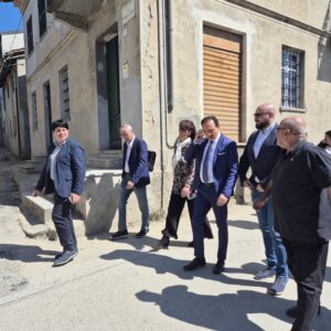 Monteu da Po, il presidente Cirio in visita al paese colpito dalla tragica alluvione