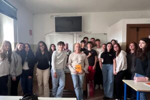 Crescentino, lo scrittore Angelo Rollino ‘in cattedra’ al Calamandrei