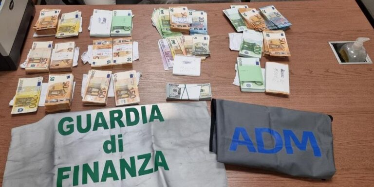 Traforo Gran San Bernardo, scoperta valuta non dichiarata per 400mila euro