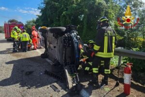 Palazzolo Vercellese, incidente stradale sulla statale