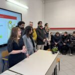 Crescentino, inaugurata la mostra Nodes sui manifesti legati alla sostenibilità ambientale