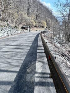 Groscavallo, completati i lavori per allargare la SP 33 della Val Grande